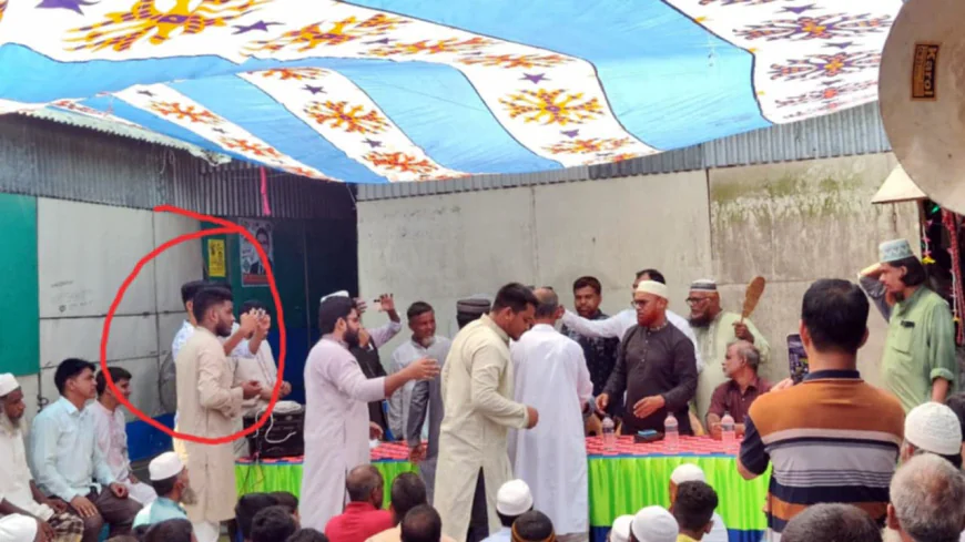 সিরাজগঞ্জে জামায়াতের কর্মীসভায় ছাত্রলীগ নেতা, ছবি ভাইরাল