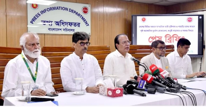 বন্যাদুর্গতদের পুনর্বাসন, ত্রাণ ও স্বাস্থ্যসেবায় সর্বোচ্চ অগ্রাধিকার দিচ্ছে সরকার: ত্রাণমন্ত্রী