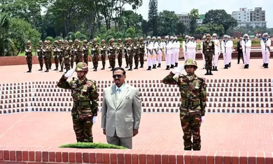 জাতীয় স্মৃতিসৌধে ভারপ্রাপ্ত রাষ্ট্রপতির শ্রদ্ধা নিবেদন 