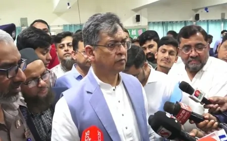 ‘কিসের হাসিনা, মাঝেমধ্যে শুধু আওয়াজ-টাওয়াজ শোনা যায়’: স্বরাষ্ট্রমন্ত্রী