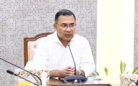 ১৮০ দিনের পরীক্ষা শেষ, মন্ত্রীদের খাতা দেখছেন সরকারপ্রধান