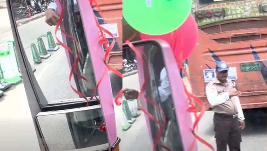 চালুর প্রথম দিনেই পিংক বাসে বলাকার ধাক্কা