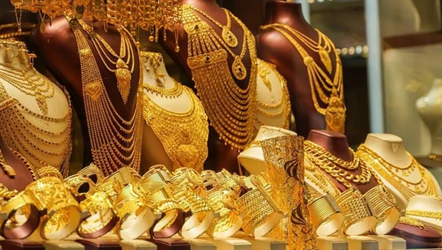 বিশ্ববাজারে আবারও বাড়ল স্বর্ণের দাম, ভরি কত?