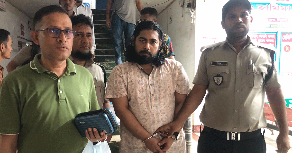 হাসপাতালে ইয়াবা ও মাদক সেবনের সরঞ্জামসহ চিকিৎসক আটক