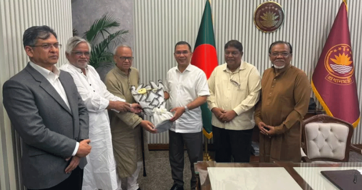 প্রধানমন্ত্রী তারেক রহমানের সঙ্গে বিএনপির স্থায়ী কমিটির নবনিযুক্ত চার সদস্যের সাক্ষাৎ