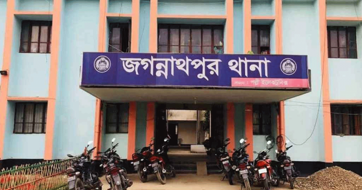 জুমার নামাজ পড়তে যাওয়ার পথে দুইজন গুলিবিদ্ধ