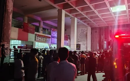 ময়মনসিংহ মেডিকেলে আগুন, আতঙ্কে পদদলিত হয়ে নিহত ৬