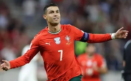 ওয়েলসের বিপক্ষে খেলছেন রোনালদো, একাদশে রাখার ঘোষণা কোচের