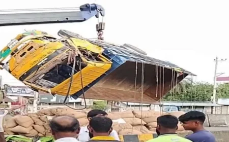 বগুড়ায় মাইক্রোবাস-ট্রাক সংঘর্ষে নিহত ২, আহত ৭