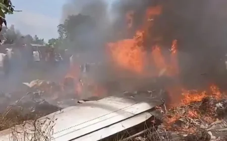 কঙ্গোতে বিমান বিধ্বস্ত, সেনাবাহিনীর জেনারেলসহ নিহত ১৪