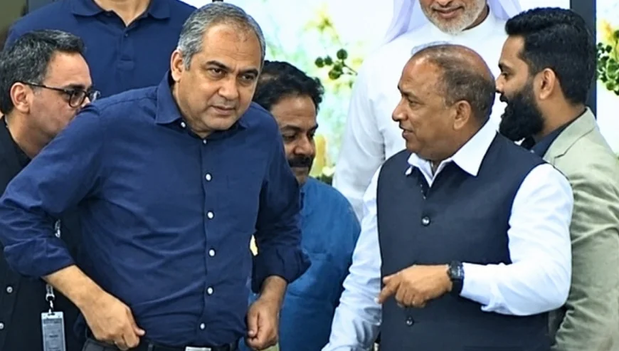 পাকিস্তানের সঙ্গে বৈরিতা, তবু নাকভির সঙ্গে কেন দেখা করলেন সাইকিয়া?