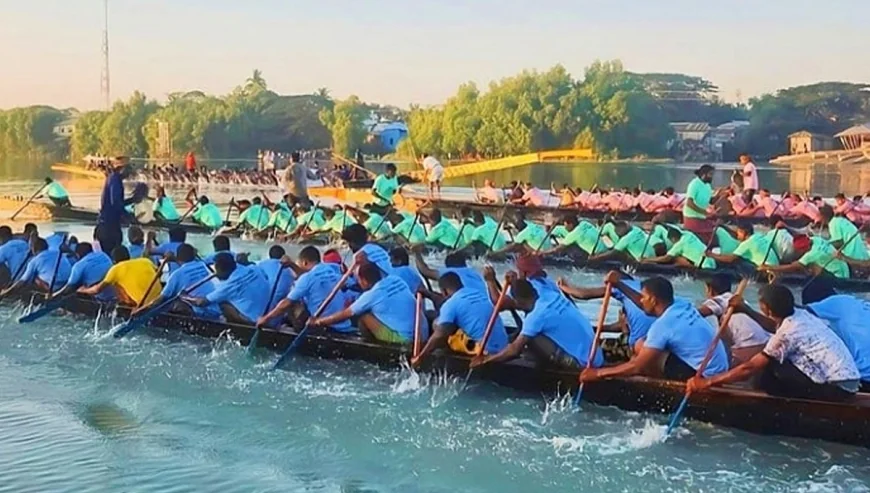 নৌকা বাইচ ঘিরে উৎসবের আমেজ, অংশ নিল ২২ নৌকা