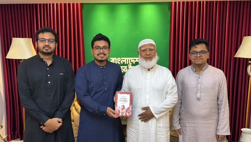 ডা. শফিকুর রহমানের সঙ্গে ডাকসু নেতাদের সাক্ষাৎ