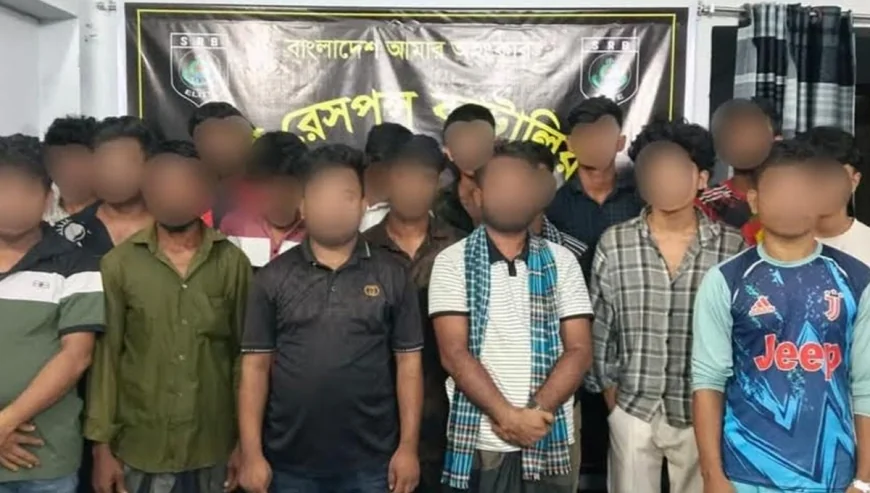 টেকনাফে মালয়েশিয়ায় পাচারের উদ্দেশ্যে আটকে রাখা ১৭ জন উদ্ধার