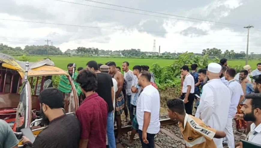 যশোরে ট্রেনের ধাক্কায় ইজিবাইকের দুই আরোহী নিহত