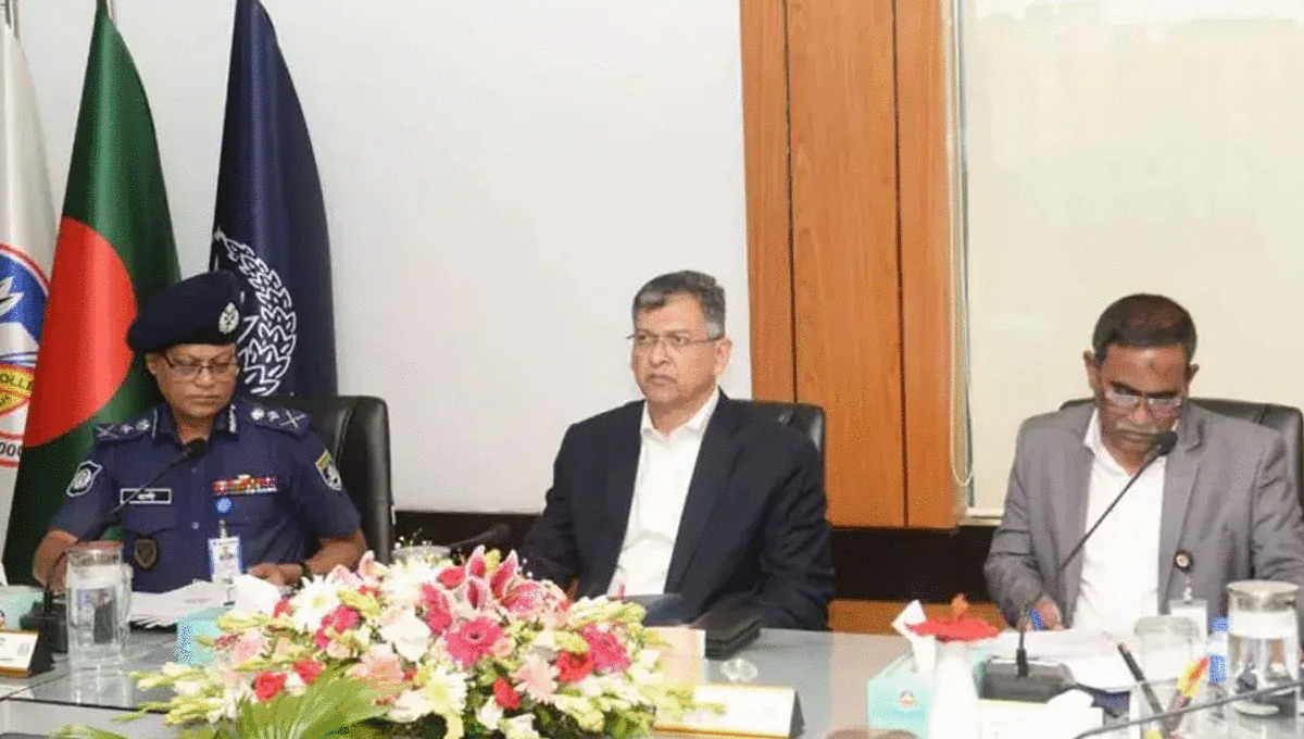 পুলিশের সক্ষমতা বাড়াতে পূর্ণাঙ্গ সাইবার সিকিউরিটি ইউনিট গঠনের পরিকল্পনা চলছে: স্বরাষ্ট্রমন্ত্রী