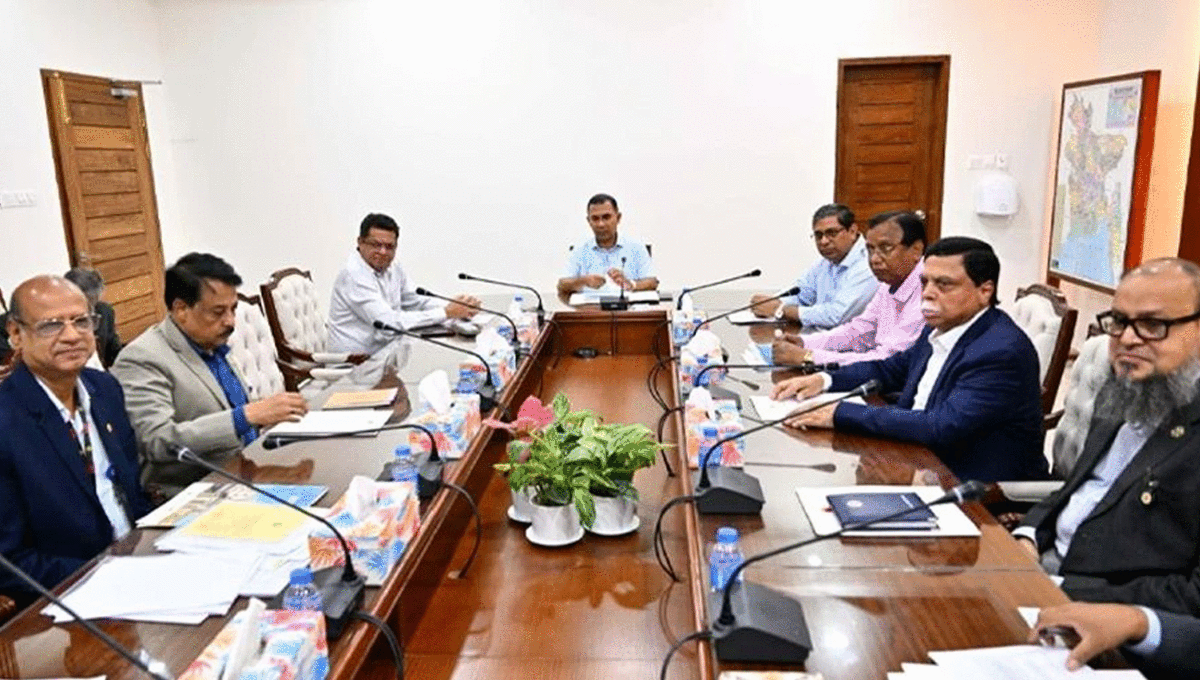 রাজধানীর লেকগুলোর দূষণ রোধে সমন্বিত উদ্যোগের নির্দেশ প্রধানমন্ত্রীর