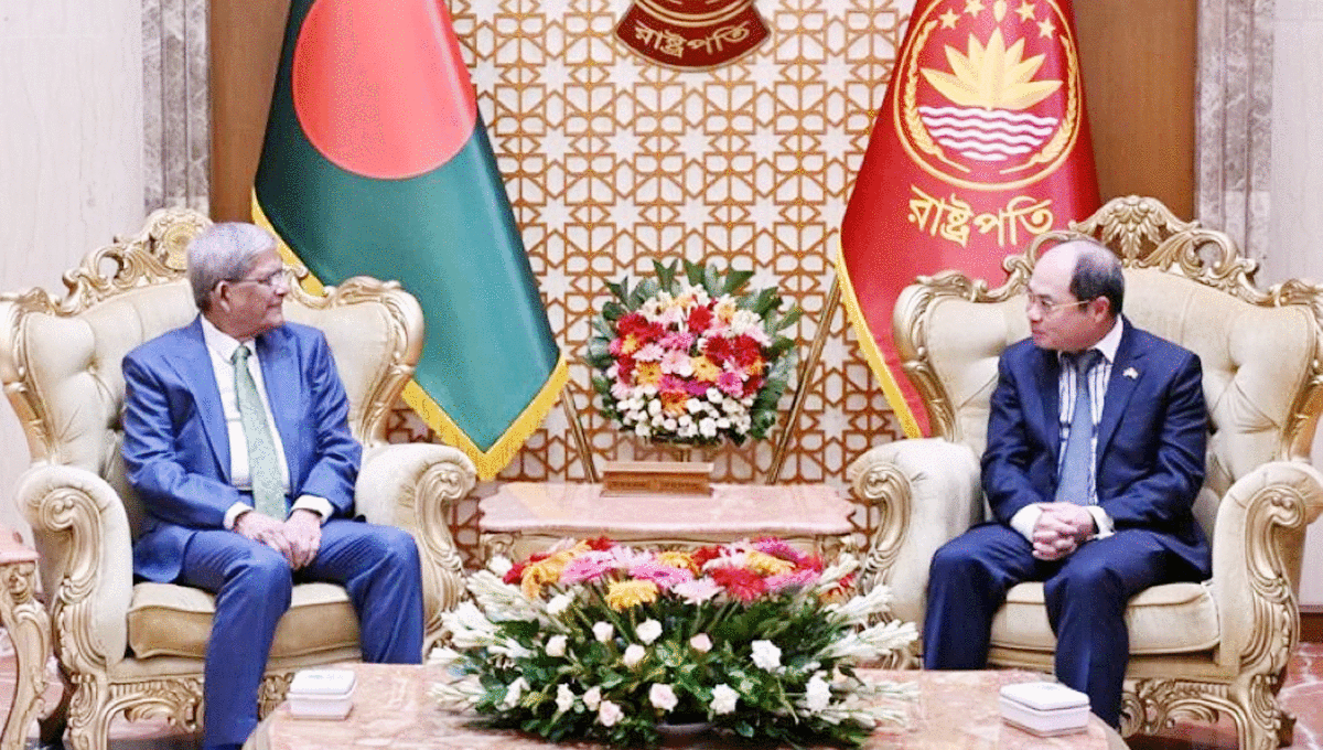 বাংলাদেশিদের জন্য ভিয়েতনামের ভিসা প্রক্রিয়া সহজ করার আহ্বান রাষ্ট্রপতির