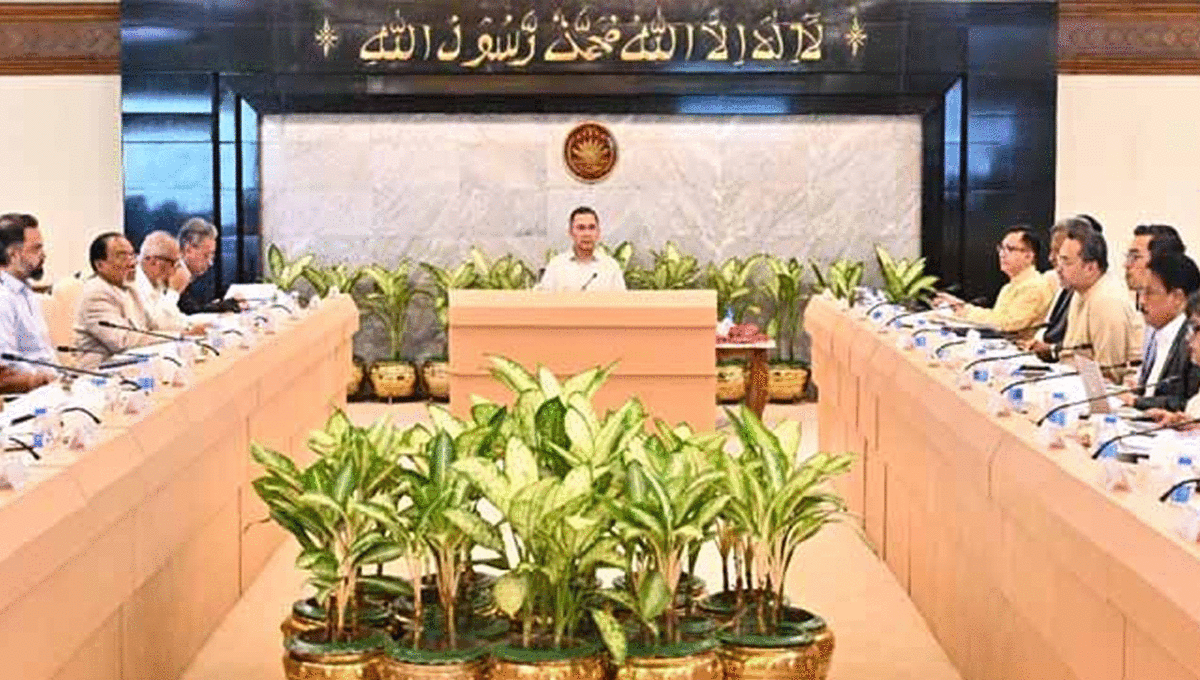 সব মন্ত্রণালয়ের প্রশিক্ষণে অভিন্ন সিলেবাসের নির্দেশ প্রধানমন্ত্রীর
