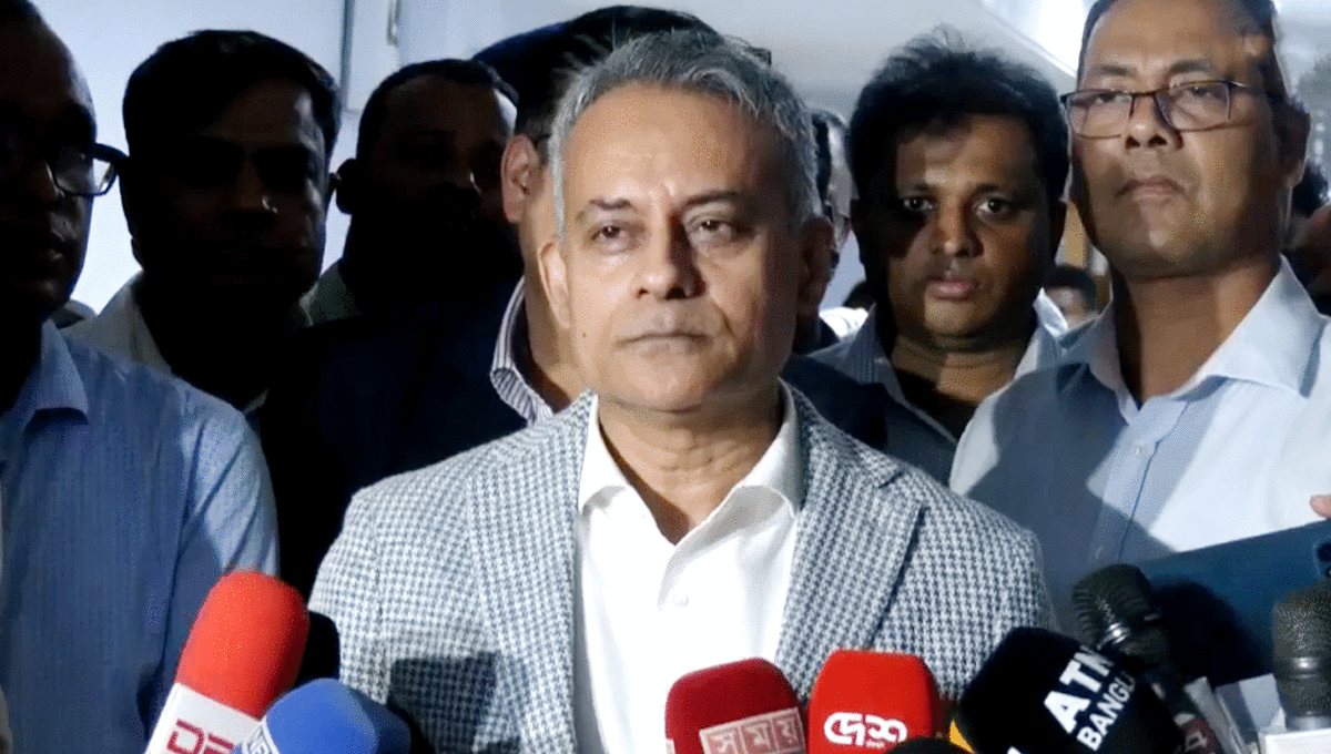 নির্ধারিত ভাড়ার বেশি নিলে রুট পারমিট বাতিল: সড়ক পরিবহনমন্ত্রী