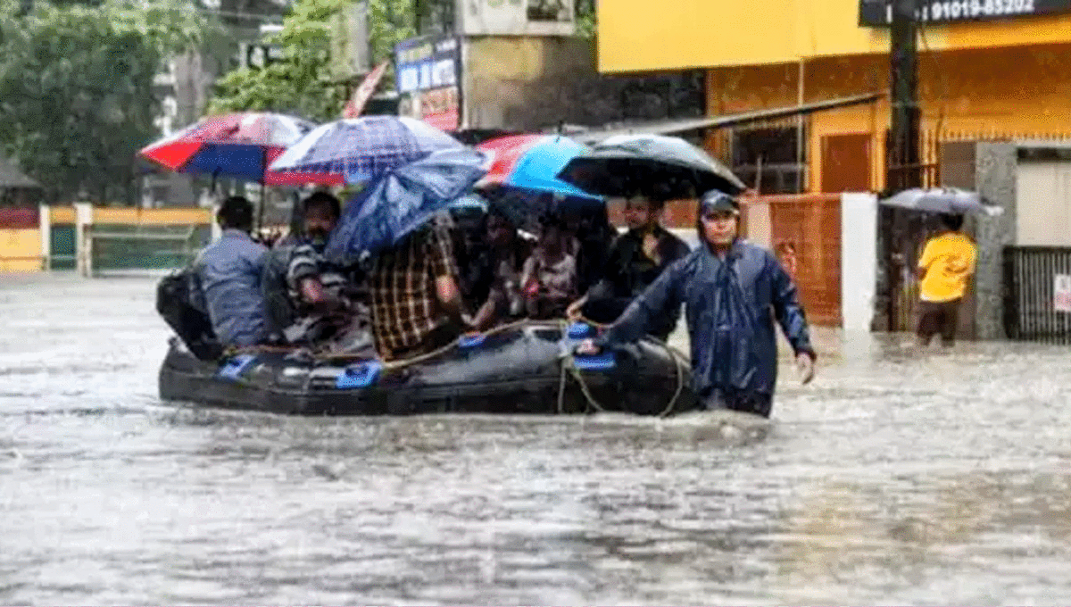 ভারতে ভারী বৃষ্টি, বন্যা ও ভূমিধসে নিহত ৫৬