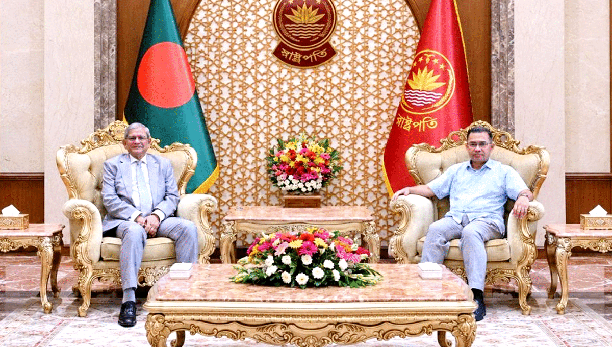 রাষ্ট্রপতির সঙ্গে প্রধানমন্ত্রীর প্রথম সৌজন্য সাক্ষাৎ