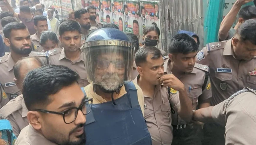 আখতারুজ্জামানকে কারাগারে পাঠানোর নির্দেশ, আদালতকক্ষে হট্টগোল