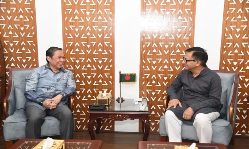 ইন্দোনেশিয়ায় ওষুধ ও তৈরি পোশাকের বাজার সম্প্রসারণে জোর বাণিজ্যমন্ত্রীর