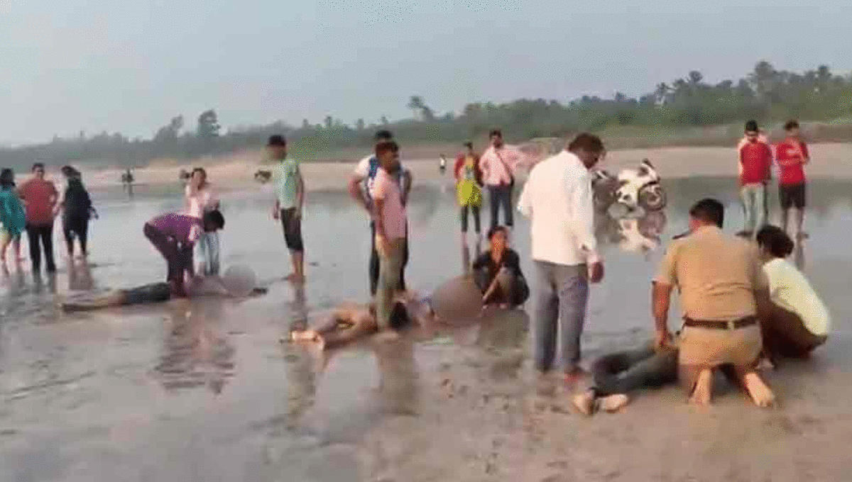 মহারাষ্ট্রে সমুদ্রে ডুবে ৮ শিক্ষার্থীর মৃত্যু