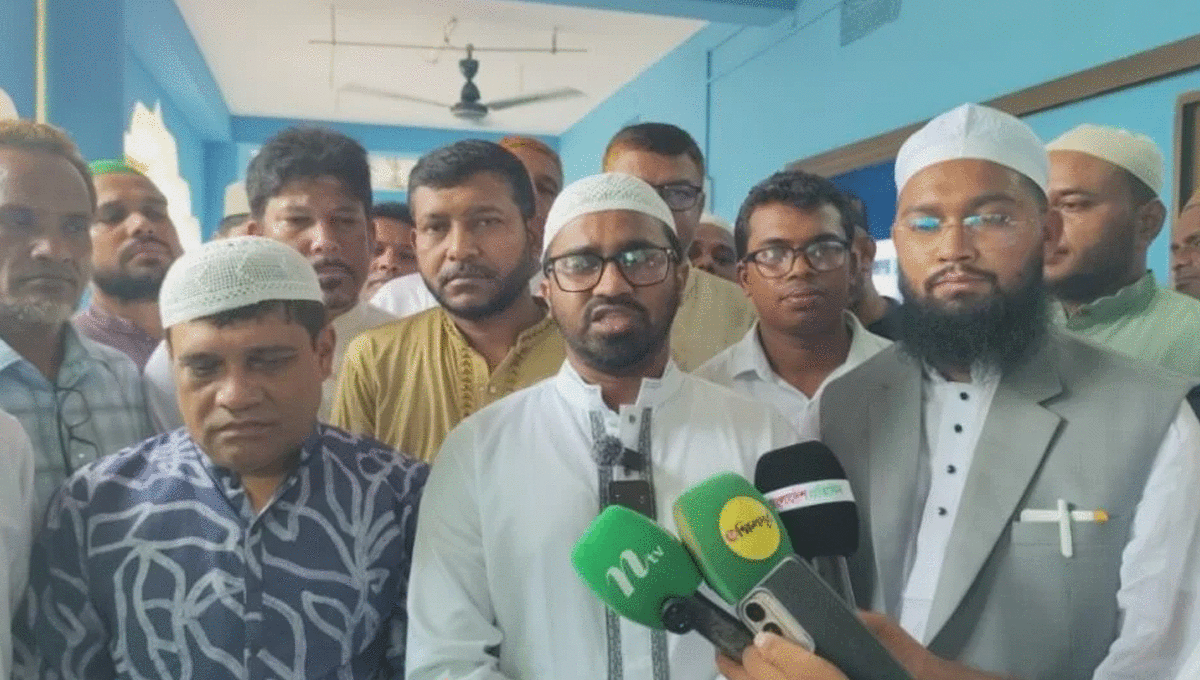 ‘ইসলামী মূল্যবোধের কথা বলে ইসলামের বুকে ছুরি মারবেন না’
